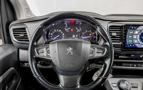 Peugeot Traveller I, 2018 год, 2 700 000 рублей, 22 фотография