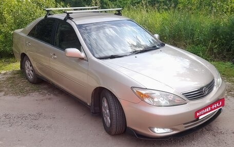 Toyota Camry V40, 2001 год, 680 000 рублей, 2 фотография