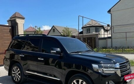 Toyota Land Cruiser 200, 2016 год, 5 450 000 рублей, 3 фотография