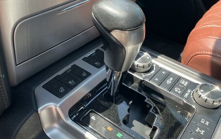 Toyota Land Cruiser 200, 2016 год, 5 450 000 рублей, 12 фотография