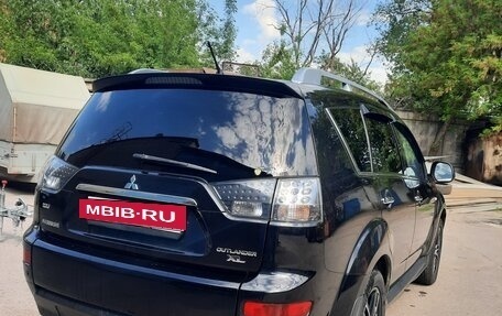 Mitsubishi Outlander III рестайлинг 3, 2008 год, 850 000 рублей, 2 фотография