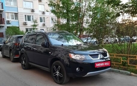 Mitsubishi Outlander III рестайлинг 3, 2008 год, 850 000 рублей, 10 фотография