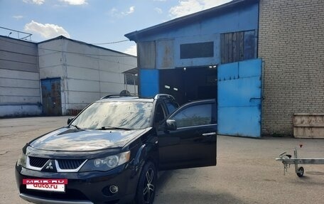 Mitsubishi Outlander III рестайлинг 3, 2008 год, 850 000 рублей, 3 фотография