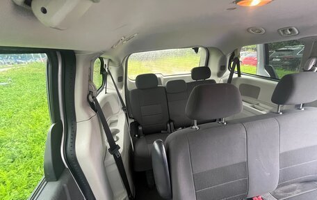 Dodge Caravan V, 2007 год, 870 000 рублей, 8 фотография