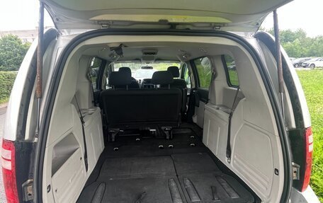 Dodge Caravan V, 2007 год, 870 000 рублей, 11 фотография