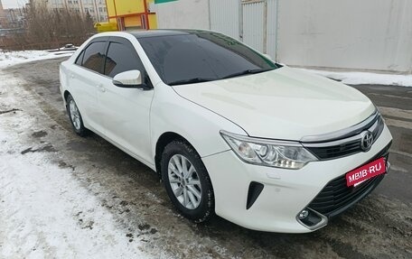 Toyota Camry, 2015 год, 1 850 000 рублей, 6 фотография