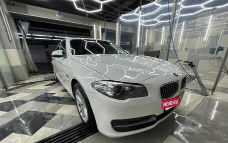 BMW 5 серия, 2015 год, 1 700 000 рублей, 13 фотография