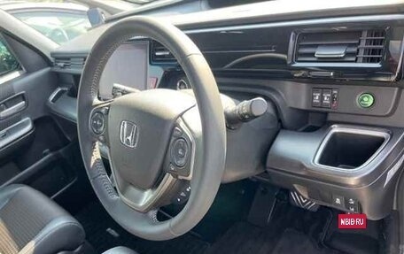Honda Stepwgn, 2022 год, 2 586 073 рублей, 2 фотография