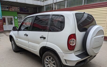 Chevrolet Niva I рестайлинг, 2015 год, 565 000 рублей, 6 фотография