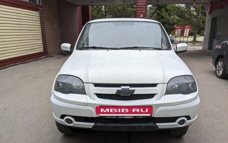Chevrolet Niva I рестайлинг, 2015 год, 565 000 рублей, 2 фотография
