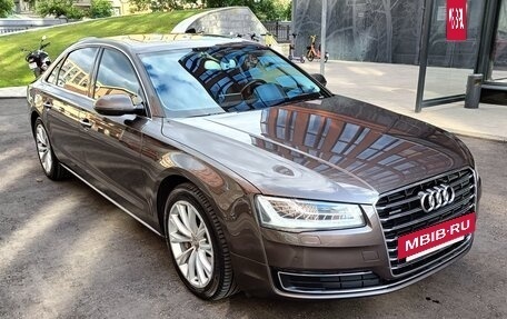 Audi A8, 2014 год, 3 100 000 рублей, 3 фотография
