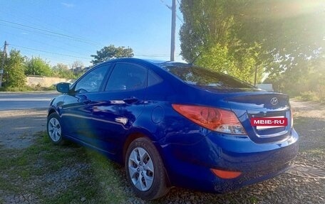 Hyundai Solaris II рестайлинг, 2013 год, 899 999 рублей, 8 фотография