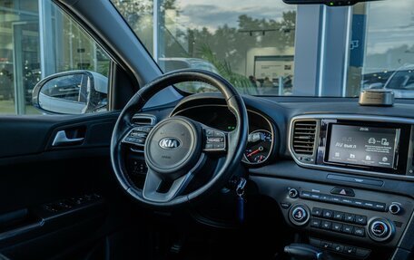 KIA Sportage IV рестайлинг, 2019 год, 2 400 000 рублей, 10 фотография