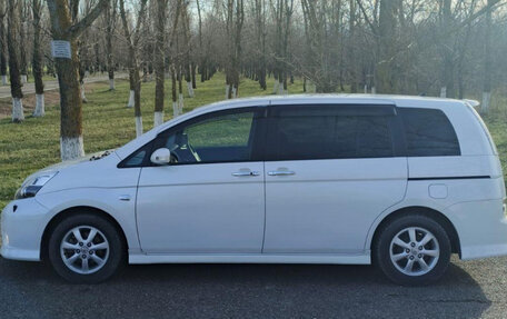 Toyota ISis I, 2014 год, 1 200 000 рублей, 5 фотография