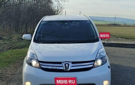 Toyota ISis I, 2014 год, 1 200 000 рублей, 7 фотография