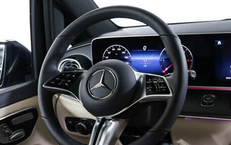 Mercedes-Benz V-Класс, 2024 год, 17 890 000 рублей, 15 фотография