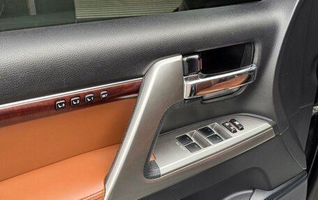 Toyota Land Cruiser 200, 2015 год, 4 850 000 рублей, 9 фотография