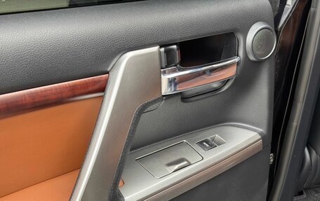 Toyota Land Cruiser 200, 2015 год, 4 850 000 рублей, 20 фотография