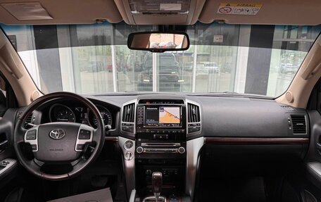 Toyota Land Cruiser 200, 2015 год, 4 850 000 рублей, 23 фотография