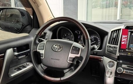 Toyota Land Cruiser 200, 2015 год, 4 850 000 рублей, 24 фотография