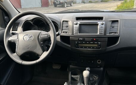 Toyota Hilux VII, 2014 год, 2 000 000 рублей, 10 фотография