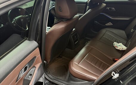 BMW 3 серия, 2019 год, 2 500 000 рублей, 9 фотография