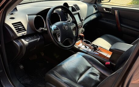 Toyota Highlander III, 2011 год, 2 450 000 рублей, 7 фотография