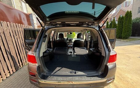 Toyota Highlander III, 2011 год, 2 450 000 рублей, 17 фотография