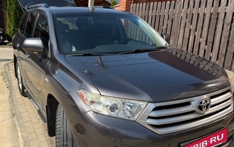 Toyota Highlander III, 2011 год, 2 450 000 рублей, 24 фотография
