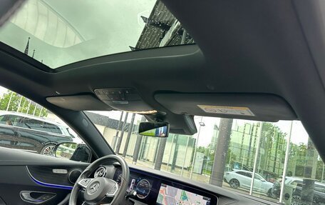 Mercedes-Benz E-Класс, 2018 год, 4 490 000 рублей, 10 фотография