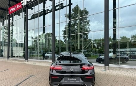 Mercedes-Benz E-Класс, 2018 год, 4 490 000 рублей, 6 фотография