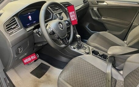 Volkswagen Tiguan II, 2018 год, 2 089 000 рублей, 14 фотография