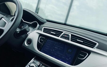 Geely Atlas I, 2019 год, 1 385 000 рублей, 14 фотография