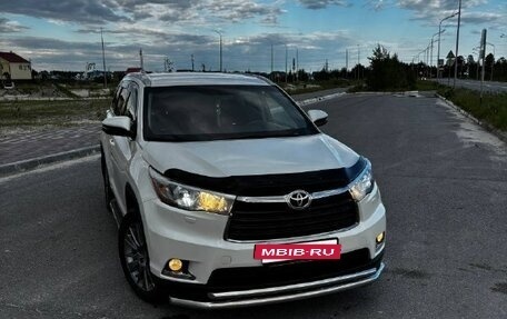 Toyota Highlander III, 2014 год, 2 900 000 рублей, 3 фотография