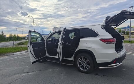 Toyota Highlander III, 2014 год, 2 900 000 рублей, 16 фотография