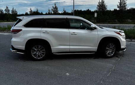 Toyota Highlander III, 2014 год, 2 900 000 рублей, 13 фотография