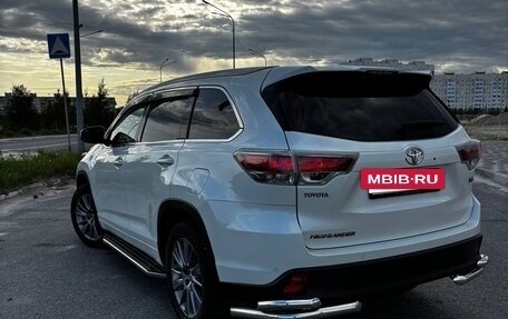 Toyota Highlander III, 2014 год, 2 900 000 рублей, 11 фотография