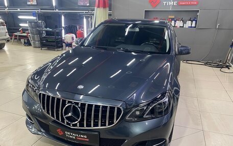 Mercedes-Benz E-Класс, 2015 год, 2 550 000 рублей, 3 фотография