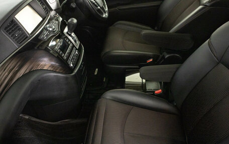 Nissan Elgrand III, 2018 год, 2 649 000 рублей, 15 фотография