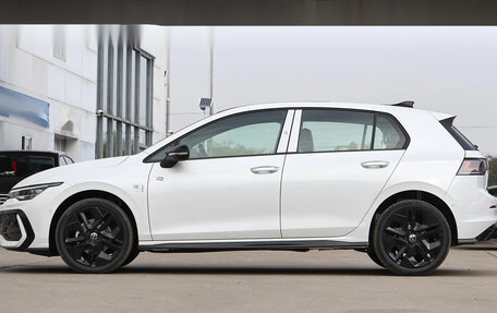 Volkswagen Golf VIII, 2024 год, 3 250 000 рублей, 4 фотография