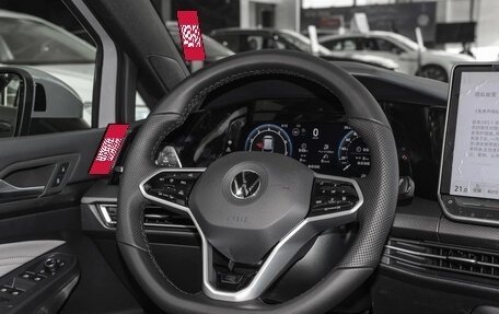 Volkswagen Golf VIII, 2024 год, 3 250 000 рублей, 13 фотография