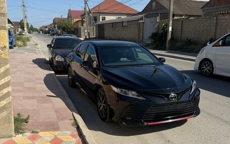 Toyota Camry, 2021 год, 2 950 000 рублей, 1 фотография