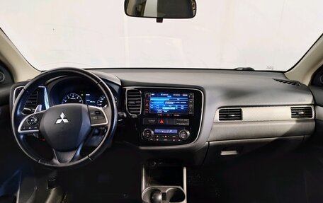 Mitsubishi Outlander III рестайлинг 3, 2012 год, 1 289 000 рублей, 7 фотография
