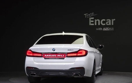 BMW 5 серия, 2022 год, 3 499 000 рублей, 4 фотография