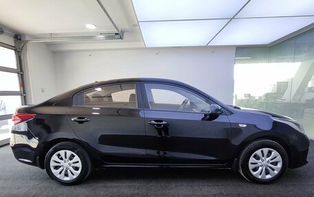 KIA Rio IV, 2018 год, 1 099 000 рублей, 5 фотография