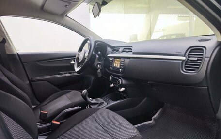 KIA Rio IV, 2018 год, 1 099 000 рублей, 13 фотография