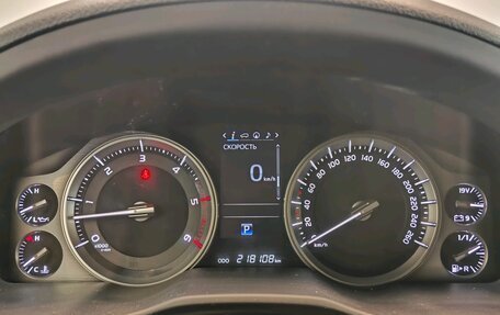 Toyota Land Cruiser 200, 2018 год, 5 890 000 рублей, 11 фотография