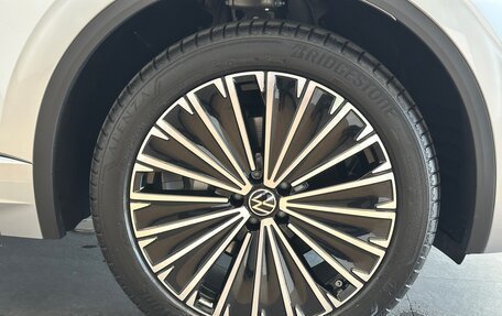Volkswagen Touareg III, 2024 год, 9 950 000 рублей, 13 фотография