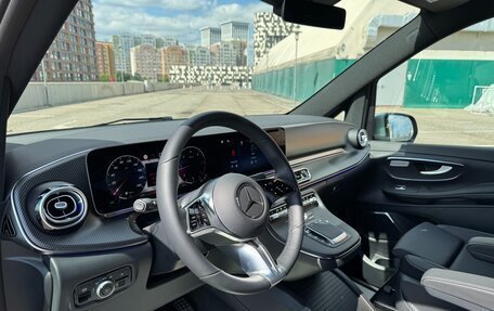 Mercedes-Benz V-Класс, 2024 год, 11 870 000 рублей, 9 фотография