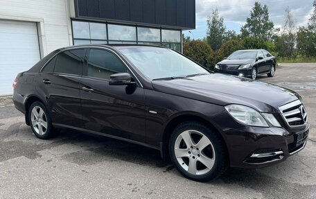 Mercedes-Benz E-Класс, 2011 год, 1 499 000 рублей, 2 фотография